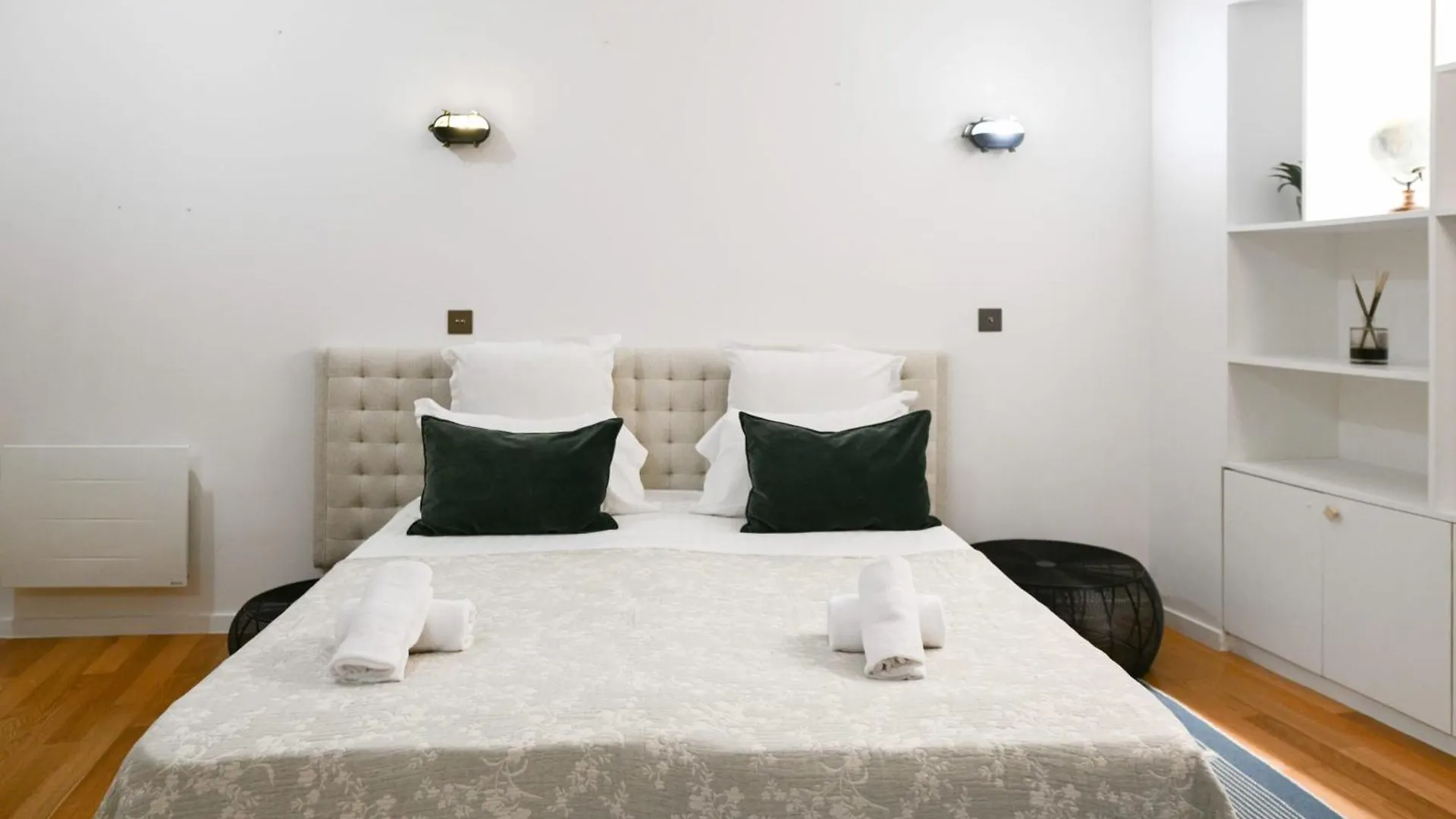 Le Marais Pl De La Bastille 3Bd 3Bth For 10 Guests Paris 0*,  France